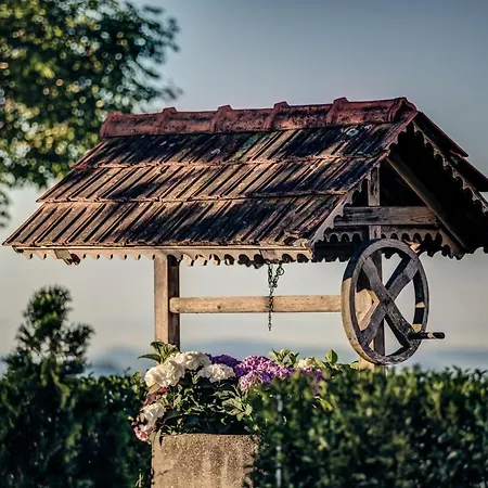 Winzarei Ciringa Menhard Bed & Breakfast