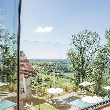 Winzarei Ciringa Menhard Bed & Breakfast