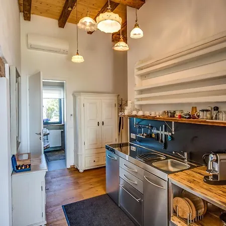 Winzarei Ciringa Menhard 4* Zgornja Kungota