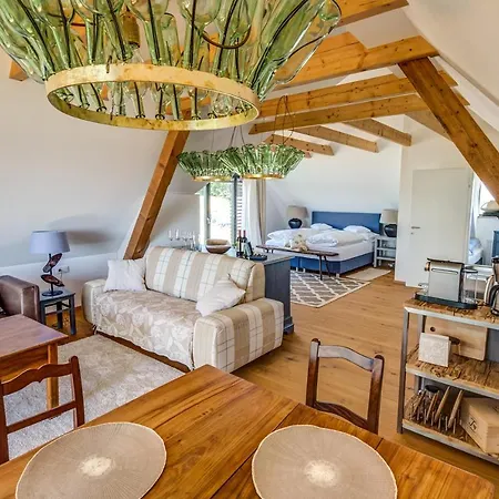 Winzarei Ciringa Menhard