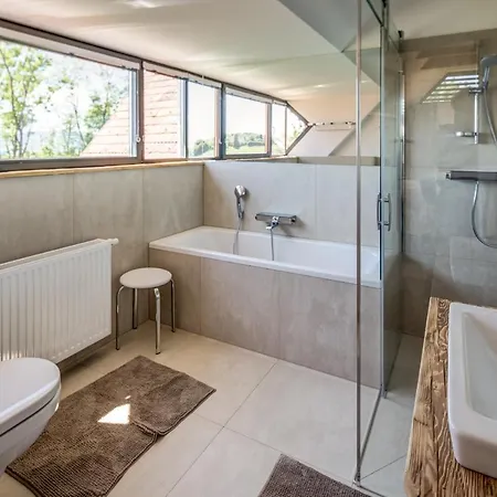 Oda ve Kahvaltı Winzarei Ciringa Menhard Zgornja Kungota